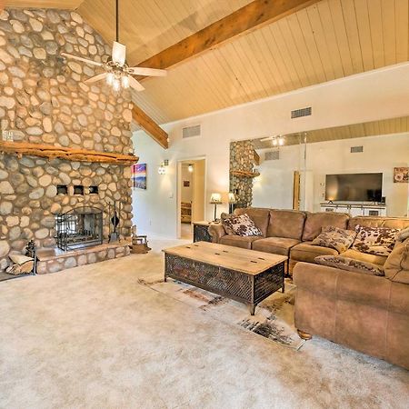 Lush Pinetop Retreat With Large Deck And Wooded Yard! Exterior foto